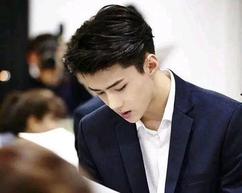 韩娱爆料吴世勋视频下载,韩娱爆料瞬间引粉丝热议  第1张